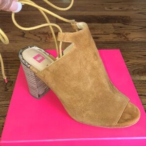 Elaine Turner Camel Suede Lace-Up Peep Toe Block Heel